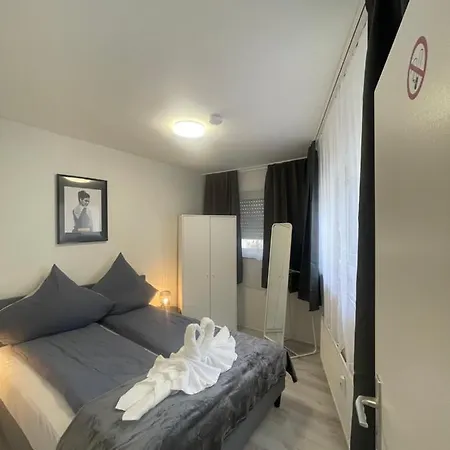 City Am Rhein Lägenhet